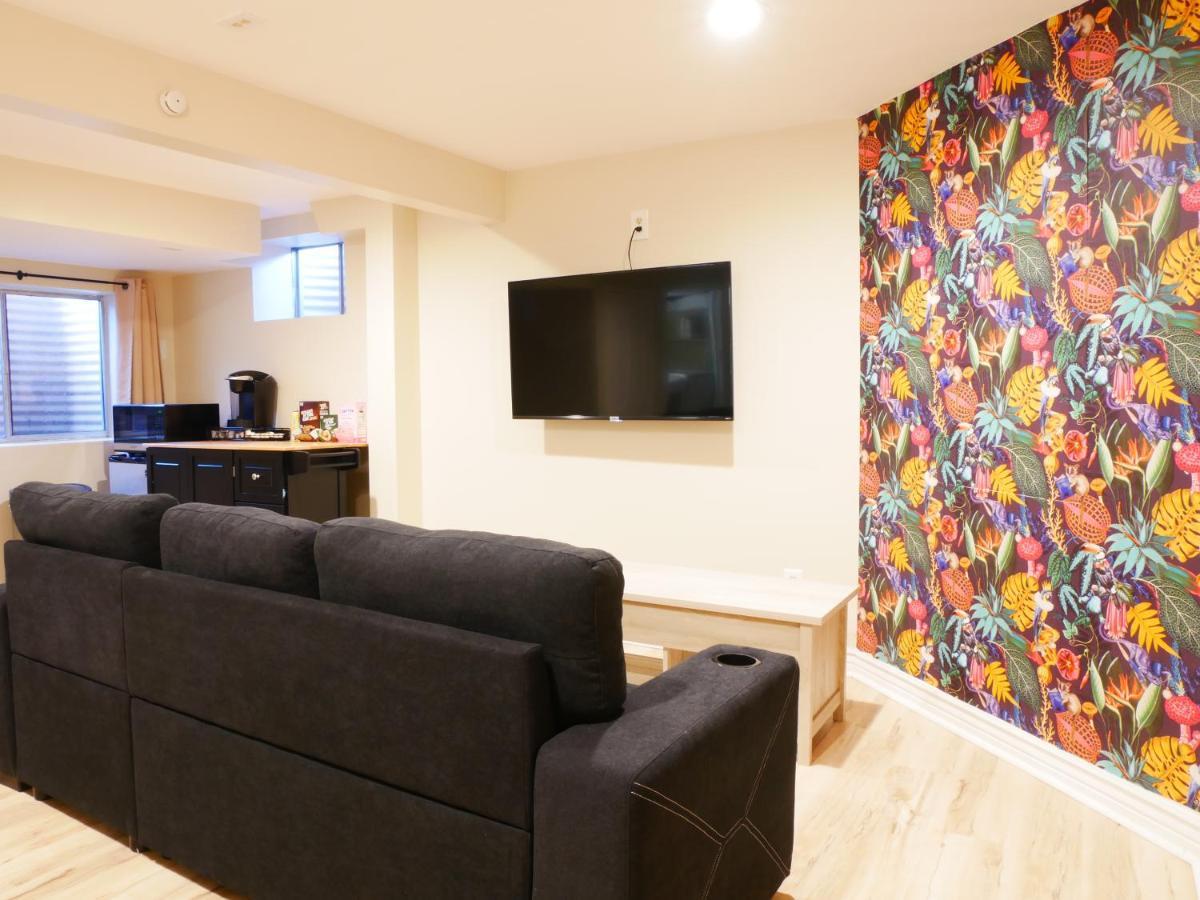 Private Basement, Bath, Living Area In Morrison Lägenhet Exteriör bild